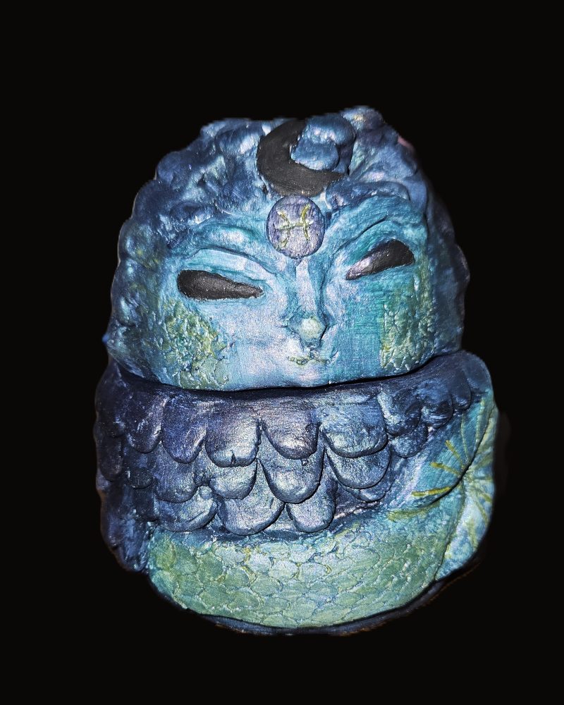 porte encens signe du poisson — matière: argile, peinture acrylique, vernis — longueur 9.5 cm